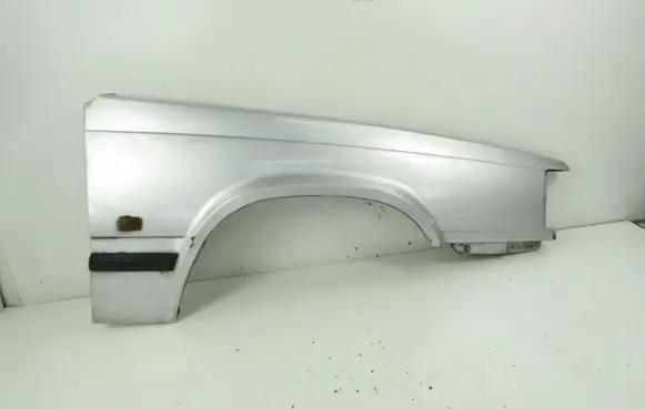 Volvo 940 Fender 
