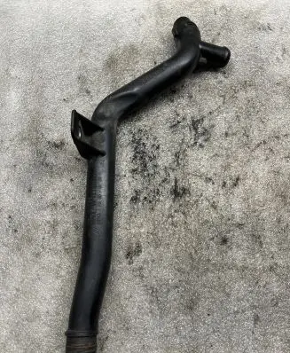 Volkswagen Tiguan Engine coolant pipe/hose 03L121065
