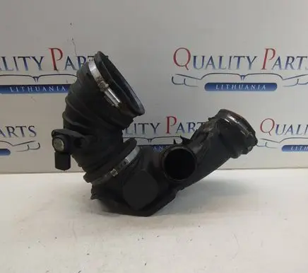 Mercedes-Benz C W205 Air intake hose/pipe A6510903542
