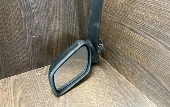 Ford C-MAX I Front door electric wing mirror 3007741