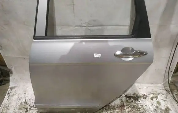 Honda FR-V Rear door PILKOS
