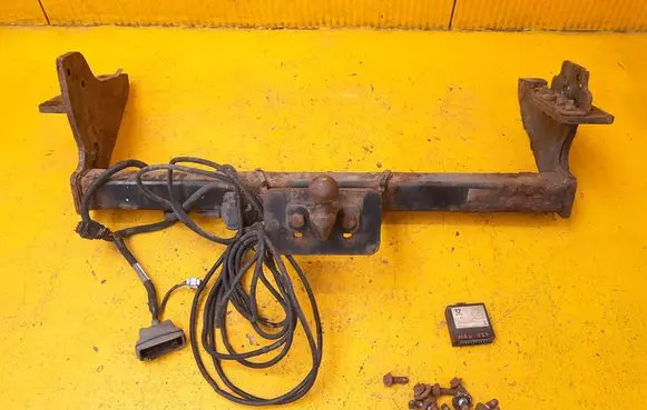 Nissan NP300 Tow bar set 