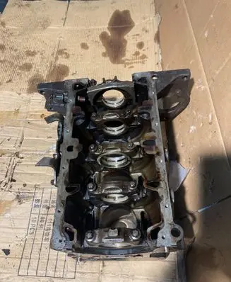 Opel Zafira B Engine block 24427722