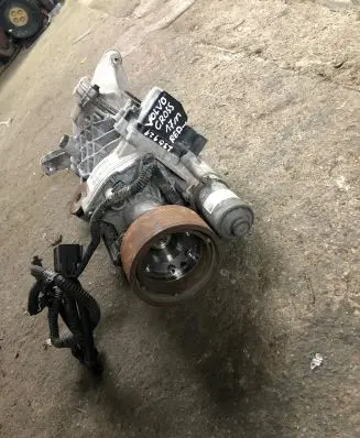 Volvo V40 Cross country Rear differential 4978583