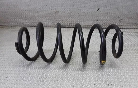 Toyota Yaris Rear coil spring