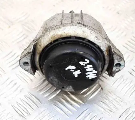 BMW 3 E90 E91 Engine mount bracket 139811