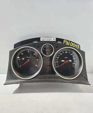Opel Zafira B Speedometer (instrument cluster) 13225981 SW6607