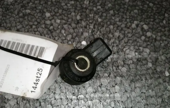 Mercedes-Benz A W168 Detonation knock sensor A0031538928