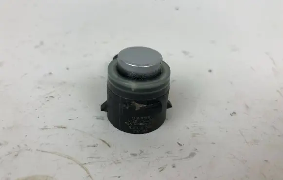 Porsche Macan (95B) Rear parking sensor holder (PDC) 5Q0919275