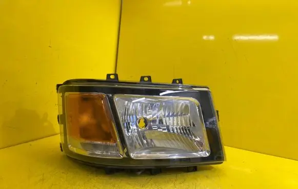 Volvo V40 Headlight/headlamp 10R-058650