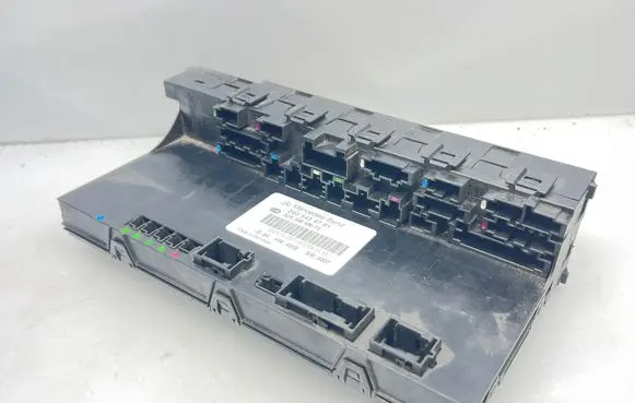 Mercedes-Benz C W203 Fuse box set 2035454701 5DK00848675