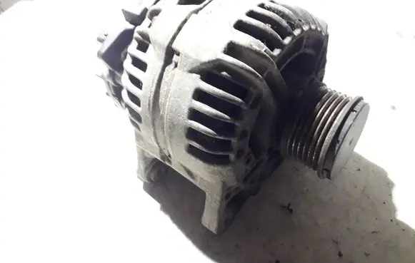 Nissan Qashqai Generator/alternator 0124525140