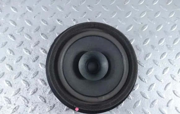 Suzuki Swift III Rear door speaker 3910271L03