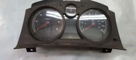 Opel Zafira B Speedometer (instrument cluster) 13251605 SWT655