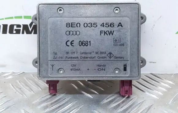 Audi RS6 Aerial antenna amplifier 8E0035456A
