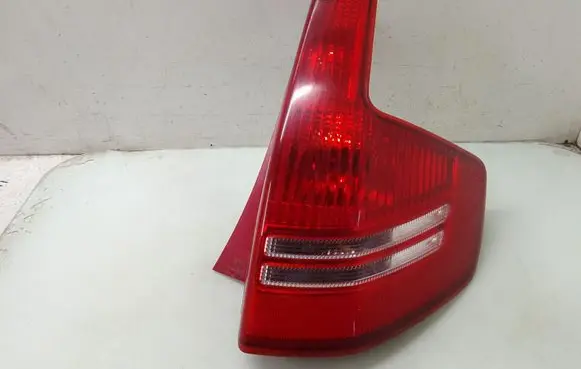 Citroen C4 I Rear/tail lights E204011