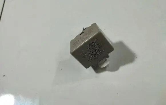 Toyota Corolla Verso AR10 Other relay 8198005040