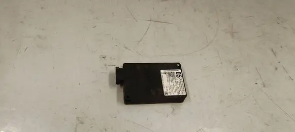 Mercedes-Benz CLA C117 X117 W117 Distronic sensor radar A0009052804