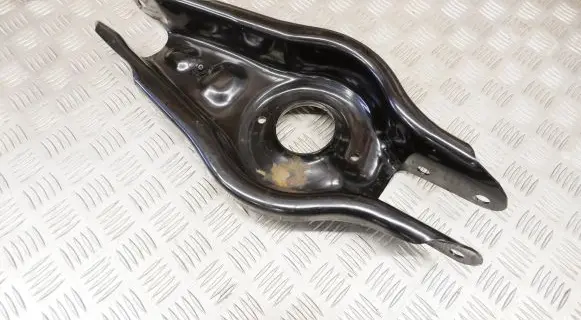 Tesla Model 3 Rear upper control arm/wishbone 104445100F