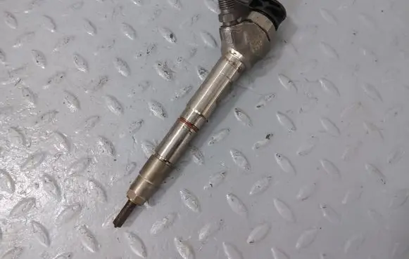 Skoda Karoq Fuel injector 05L130277E 0445110835
