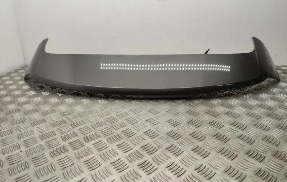 Tailgate/trunk spoiler