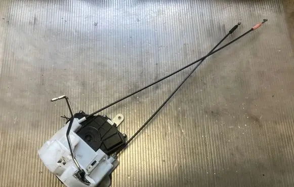 Front door lock