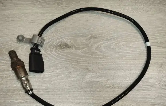 Volkswagen Golf VII Lambda probe sensor 04E906262A T233013 49497463