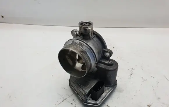 BMW X3 E83 Throttle valve 7804384 B80520111