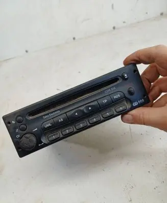 Radio/CD/DVD/GPS head unit
