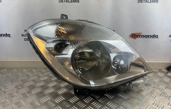 Mercedes-Benz Sprinter W906 Headlight/headlamp 20B813B