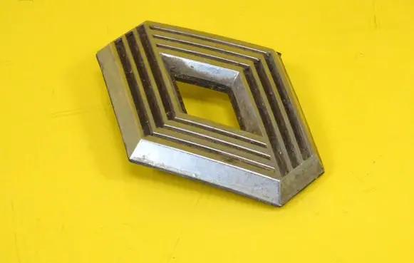 Renault 19 Manufacturer badge logo/emblem 