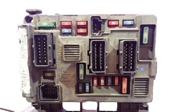 Fuse box set