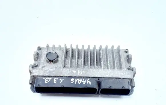 Toyota Yaris Engine control unit/module 896610DF50 MB2754005794