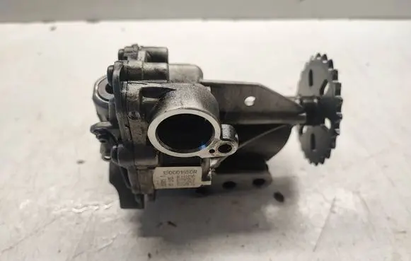 Renault Trafic III (X82) Oil pump 150001650R