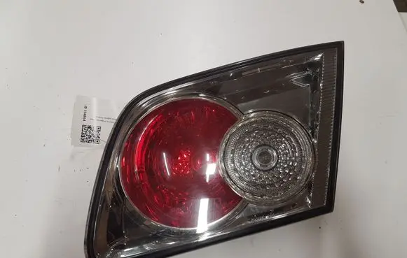 Tailgate rear/tail lights