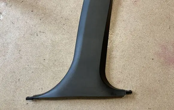 BMW X3 G01 (B) pillar trim (bottom) 7396432