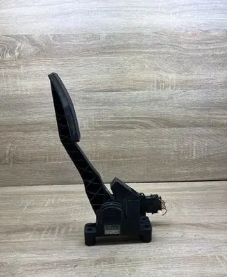 Opel Zafira A Accelerator throttle pedal 0281002298 90581208