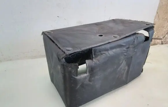 Opel Vectra C Battery box tray cover/lid 