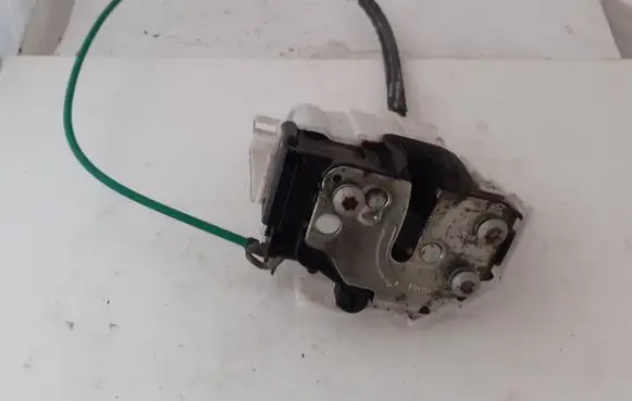 Alfa Romeo Brera Front door lock B792