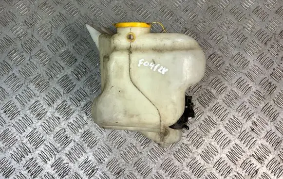 Subaru Forester SG Windshield washer fluid reservoir/tank