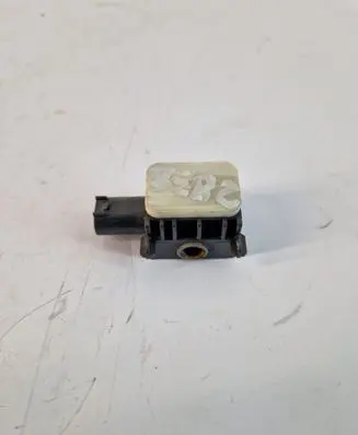 Mercedes-Benz ML W164 Airbag deployment crash/impact sensor 0038202926