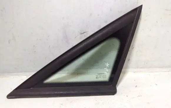 Seat Altea XL Front triangle window/glass 