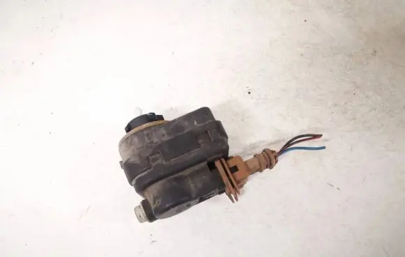 Land Rover Freelander Headlight level adjustment motor 