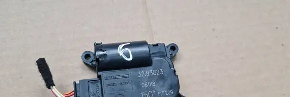 Maserati Quattroporte A/C air flow flap actuator/motor 3293823 081118 150FT209