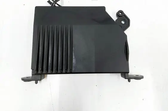 Volvo XC40 Sound amplifier 32264589