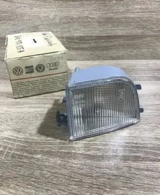 Volkswagen PASSAT B4 Front bumper turn signal 3a0953156