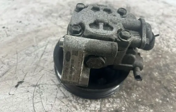 Ford S-MAX Power steering pump 9G913A696DB