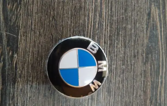 BMW 5 E60 E61 Original wheel cap 6850834