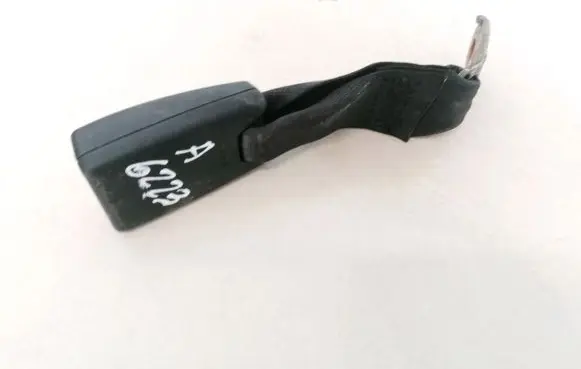 Mitsubishi Lancer Rear seatbelt buckle