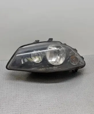Seat Ibiza III (6L) Headlight/headlamp 6L1941005M 89317150 5307011AA2